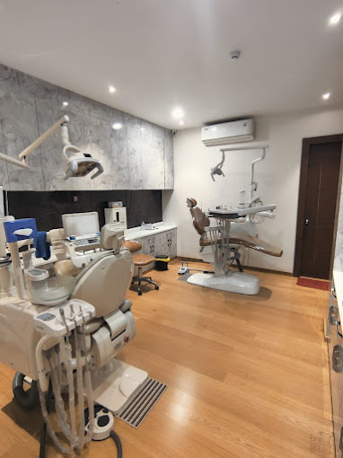 Kanan Dental Multispeciality Hospital-equipment 4